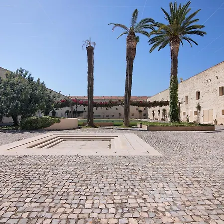 Architect Luxury Ancient Triplex Ba