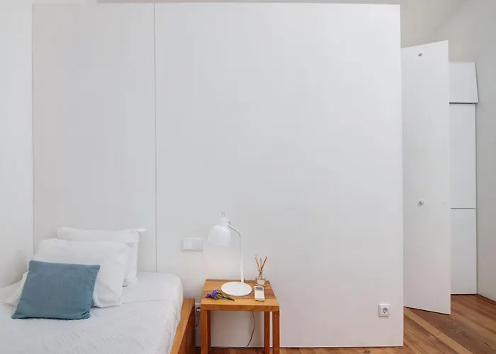 Architect Luxury Ancient Triplex Ba Apartament *